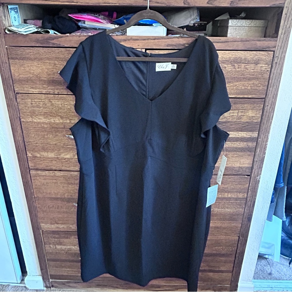 Eliza J 22W black sheath dress